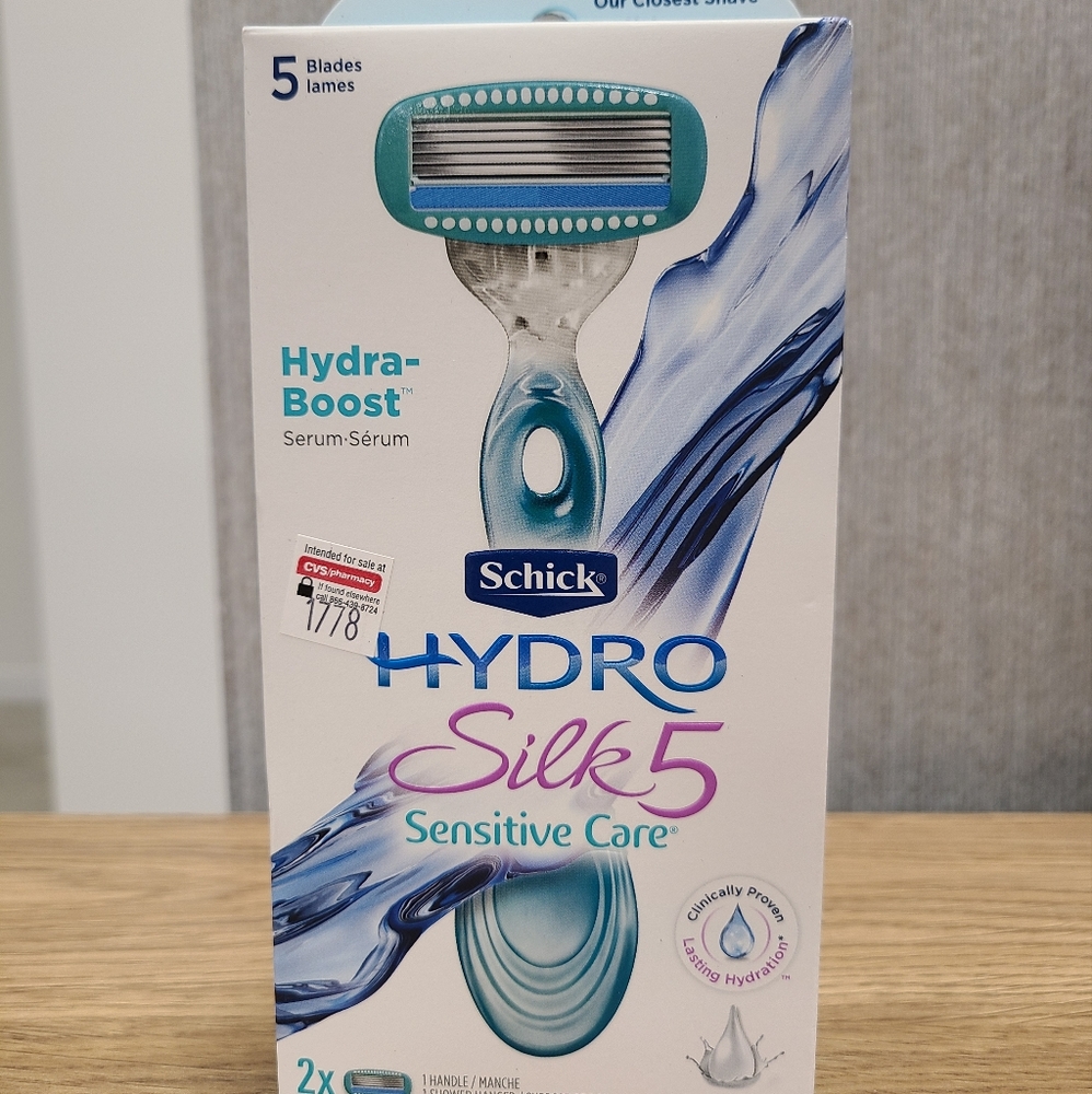 NEW!!! Women's Schick Hydro Silk 5 razor